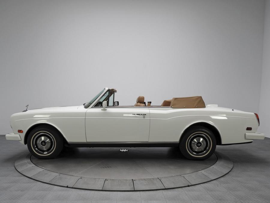  Rolls-Royce Corniche II 1986 года  (фото 6 из 12)